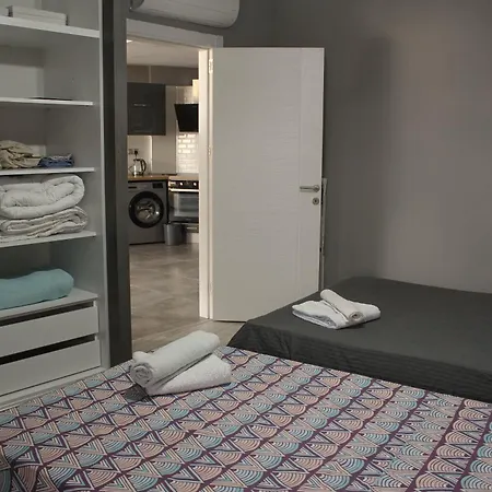 2+1 Cc Towers Apartment *
